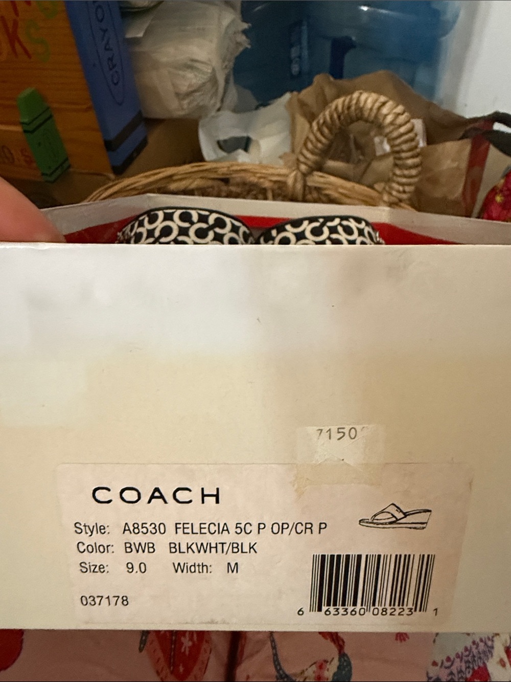 NWT in box Coach Black & White Signature Print Thong Sandals - Picture 2 of 4